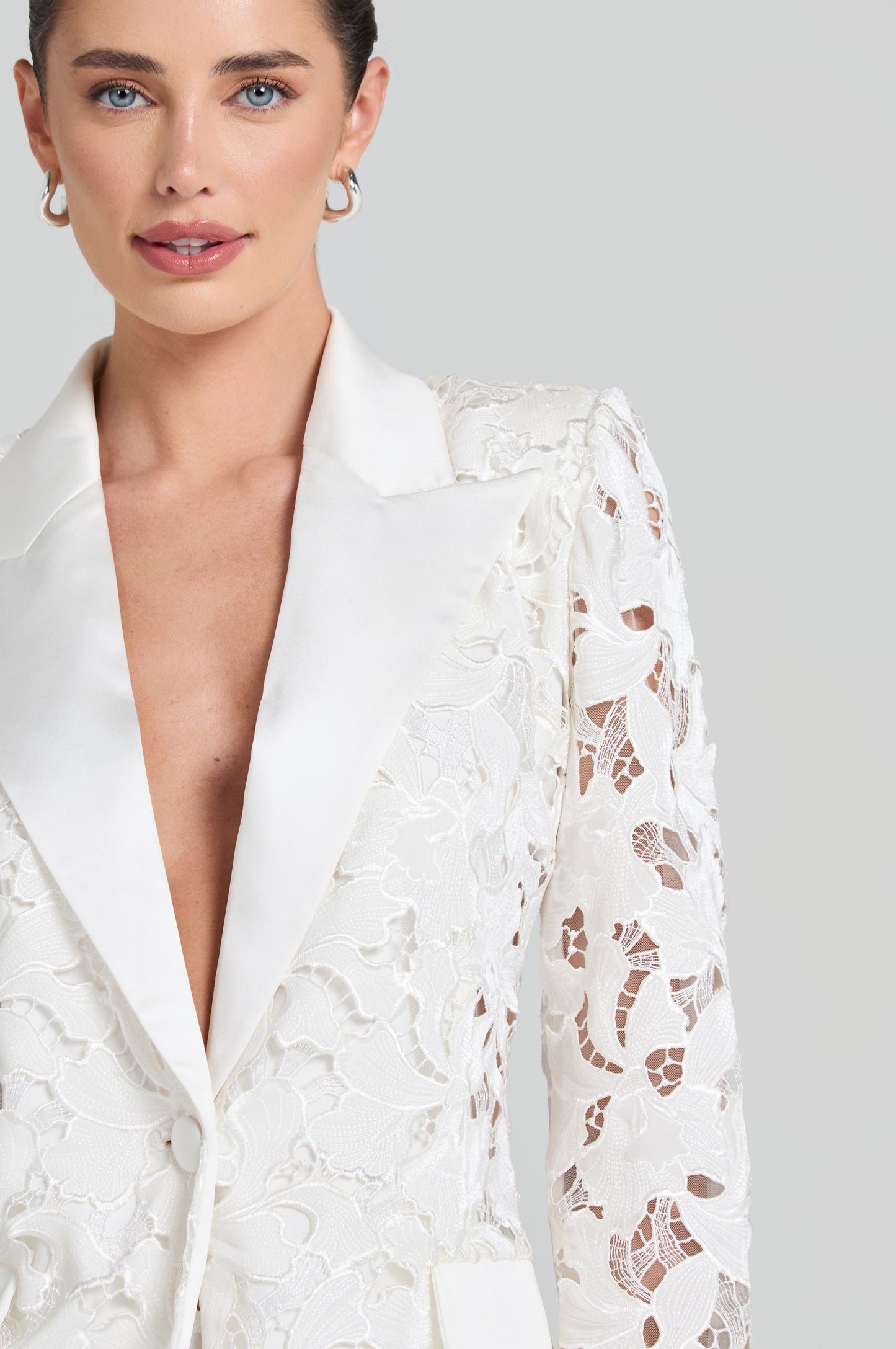 Valia White Blazer